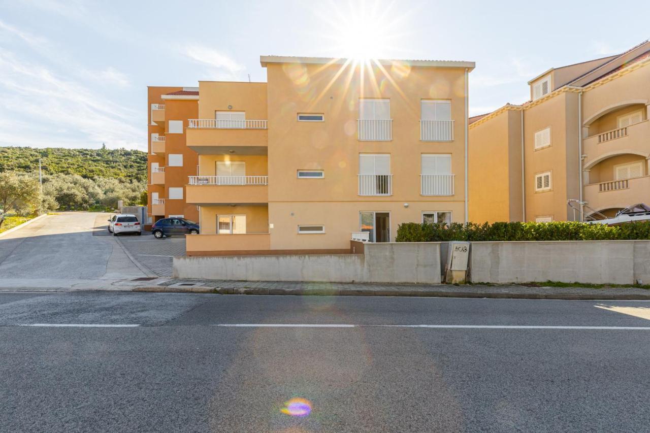 Spacious 2-Bedroom Apartment With Terrace And Parking Cavtat Luaran gambar