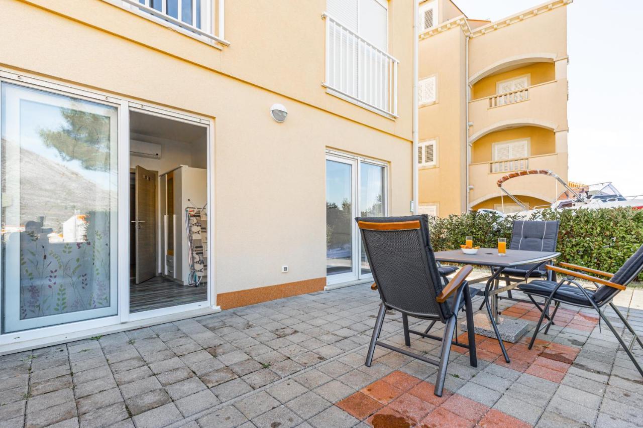 Spacious 2-Bedroom Apartment With Terrace And Parking Cavtat Luaran gambar