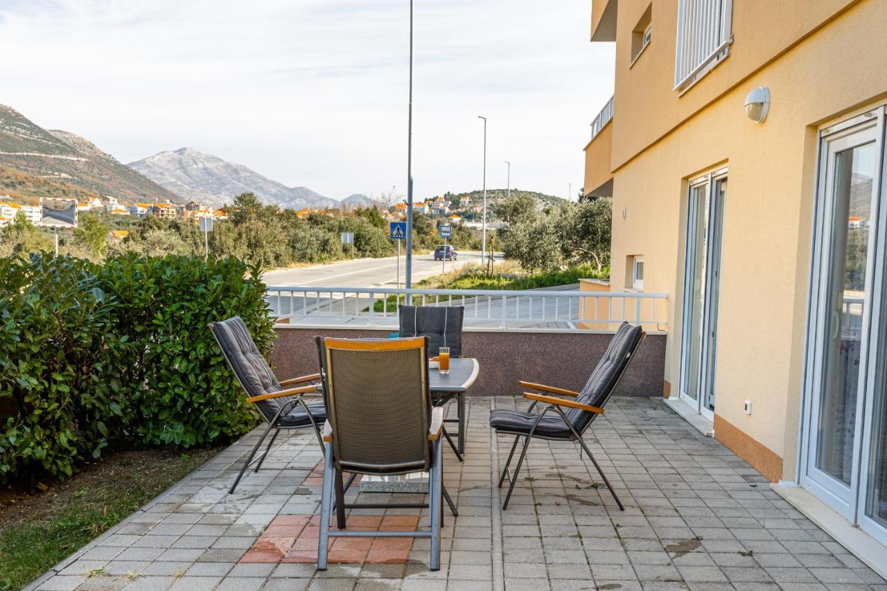 Spacious 2-Bedroom Apartment With Terrace And Parking Cavtat Luaran gambar